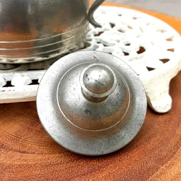 EUC SELANGOR PEWTER MID-CENTURY CREAMER AND SUGAR BOWL - Picture 6 of 10